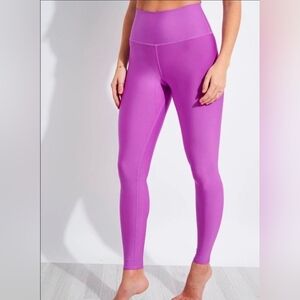 137. Alo Airlift High-Waist Leggings – Purple – Size S – NWOT